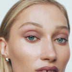 Manasi 7 Eye and Lip Definer Yokan defining a woman with light complexion's lips and eyes.