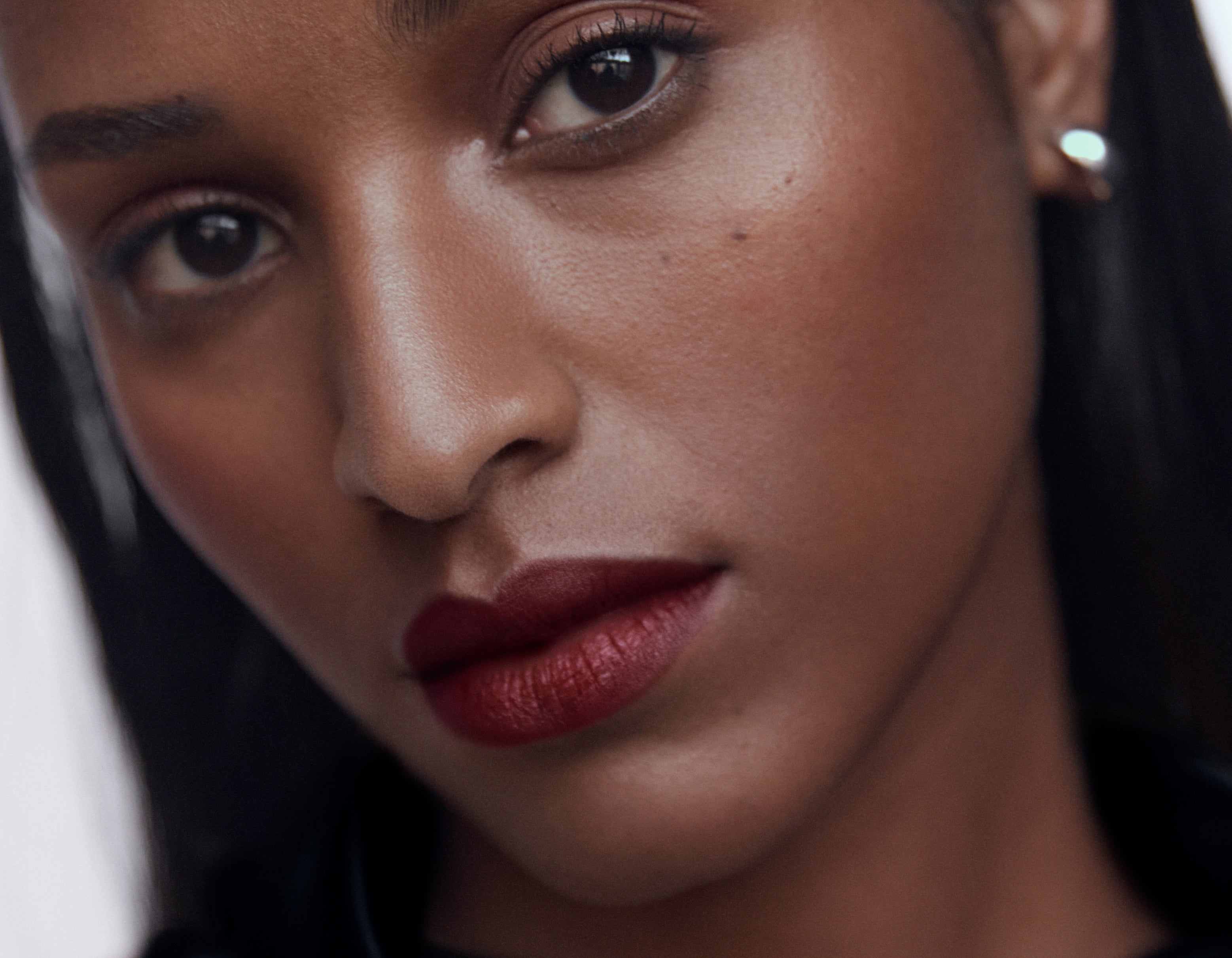 Manasi 7 All Over Colour Pacaya, berry brown lip, cheek and eye creamy finish all in one product.