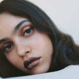 Manasi 7 Eye and Lip Definer Nocturne defines a woman with dark hair and medium complexion's lips and eyes.
