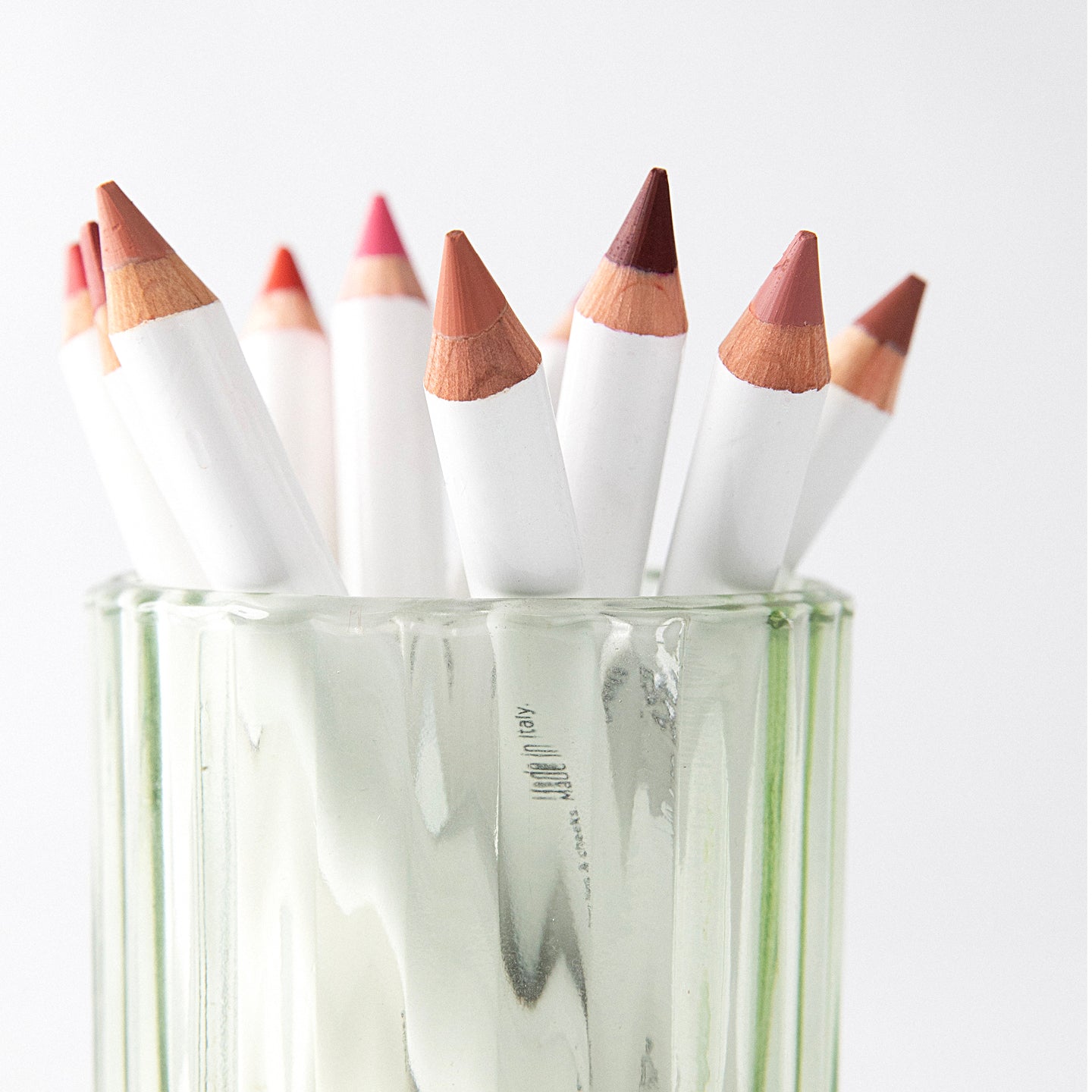 
  
  Ere Perez Coco Crayon Grace
  
