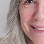 
  
  Video of person applying Ere Perez Quandong Green Booster Serum
  
