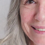 
  
  Video of person applying Ere Perez Quandong Green Booster Serum
  
