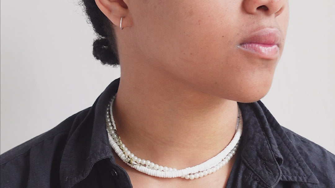 
  
  Person applying Ere Perez Moringa All Beauty Crème before makeup as a primer.
  
