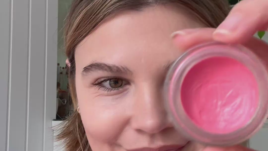 
  
  Ere Perez Carrot Colour Pot Happy
  
